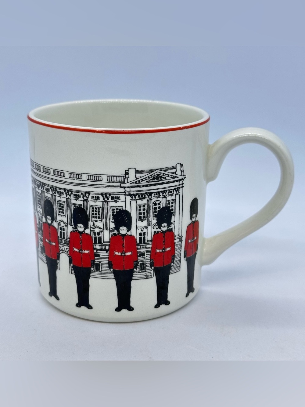VTG London Scenes Midwinter England Tea Cup Coffee Mug Queens Guards Buckingham
